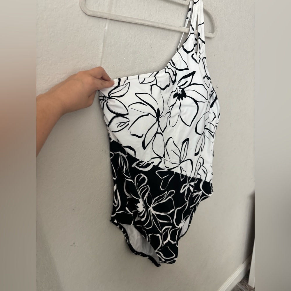 La Blanca Moonlit Silhouette One Shoulder Keyhole Swimsuit Size 22W - Picture 4 of 7